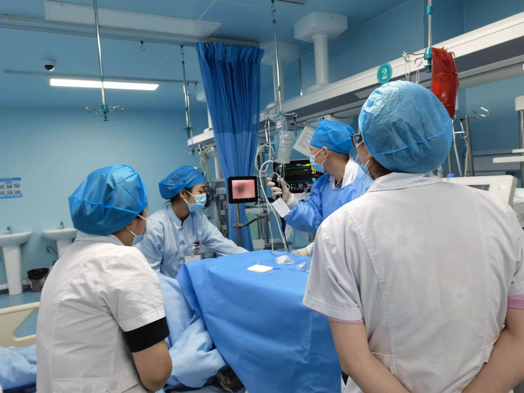 保康县人民医院多学科协作救治大出血休克合并急性左心衰肺水肿患者
